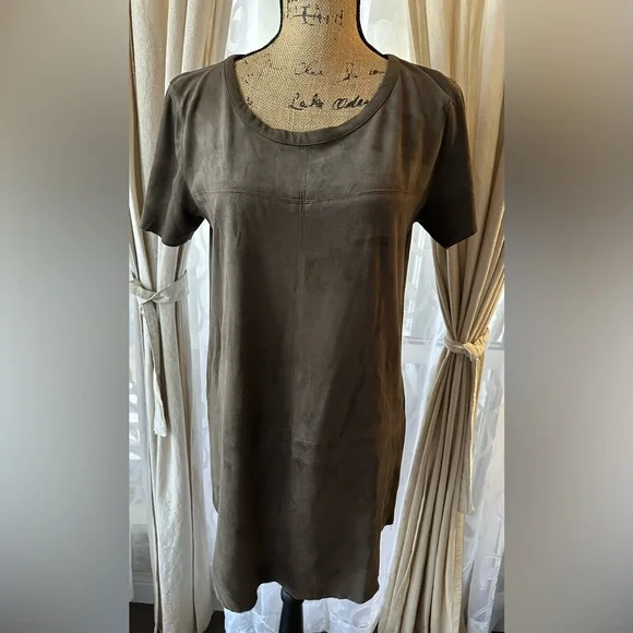 OLIVACEOUS Faux Suede Kimmie Shift Pullover Mini Tunic Dress Women's M - Picture 3 of 10